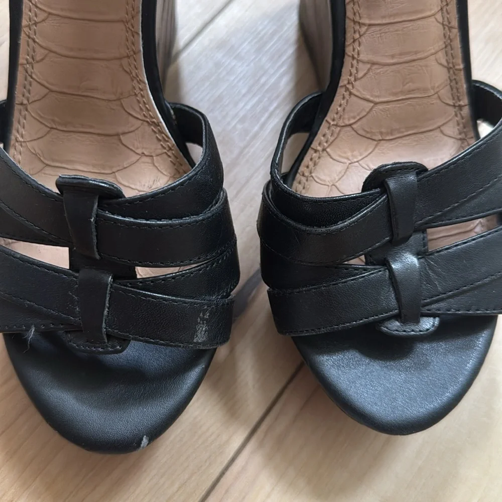Gianni Bini Black wedge Platform Sandals with Ankle Strap